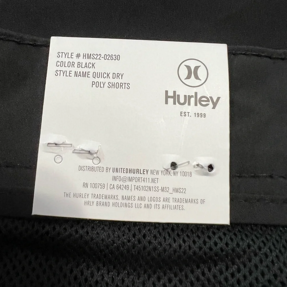 Hurley Black Hybird Walkshorts Quick dry 4 way stretch Size 32